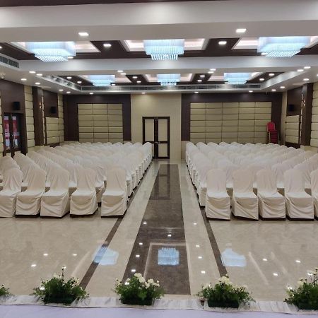Sri Ram Hotel Tirunelveli Eksteriør bilde