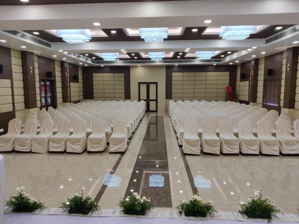 Sri Ram Hotel Tirunelveli Eksteriør bilde